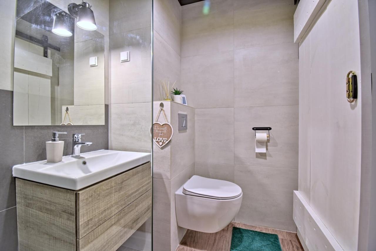 Miejsko Tu - Opera #134 Apartment ออลชติน ภายนอก รูปภาพ