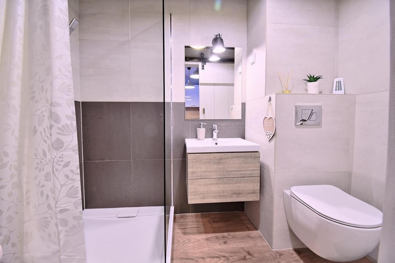 Miejsko Tu - Opera #134 Apartment ออลชติน ภายนอก รูปภาพ